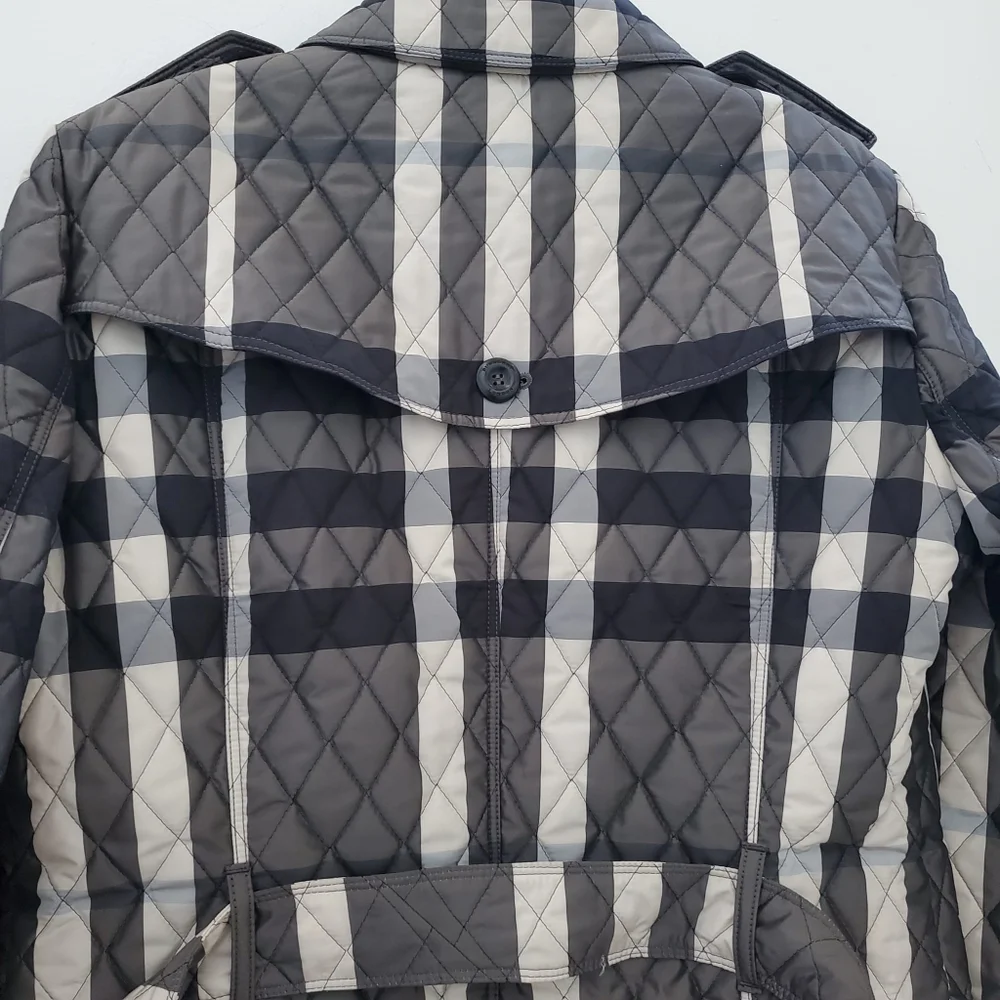 Burberry Barcroft Beat Check Quilted Belted Jacket - Picture 5 of 15